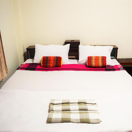28 Rachabutr Hostel Убонратчатхани Номер фото