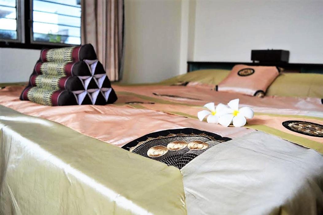 28 Rachabutr Hostel Убонратчатхани Номер фото