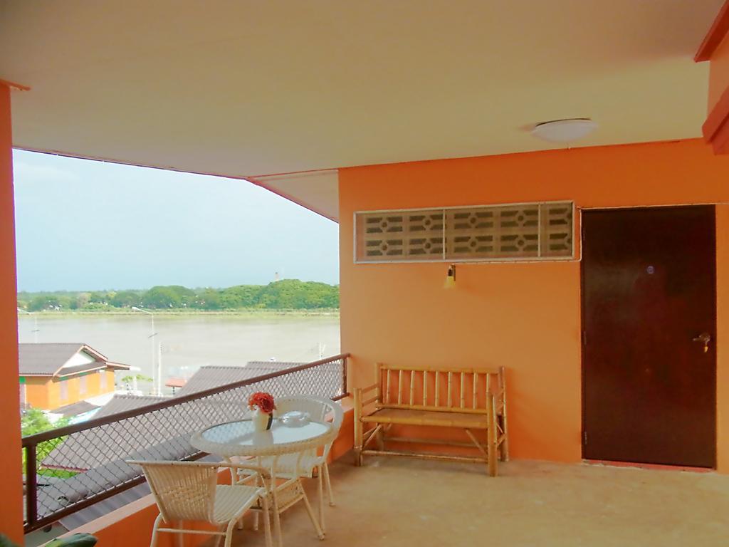 28 Rachabutr Hostel Убонратчатхани Номер фото