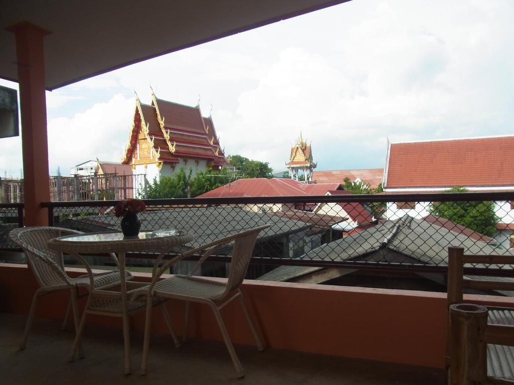 28 Rachabutr Hostel Убонратчатхани Номер фото