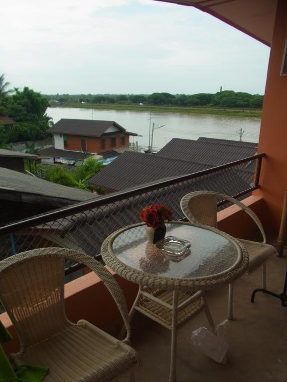 28 Rachabutr Hostel Убонратчатхани Номер фото